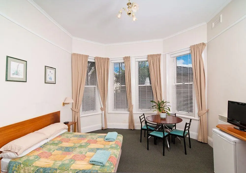 Hobart Tower Motel