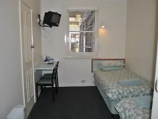 Hobart Tower Motel