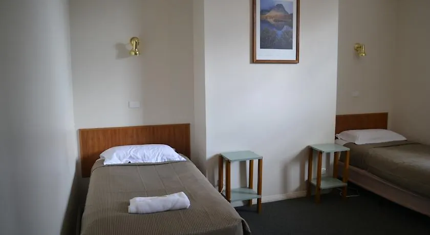 Hobart Tower Motel