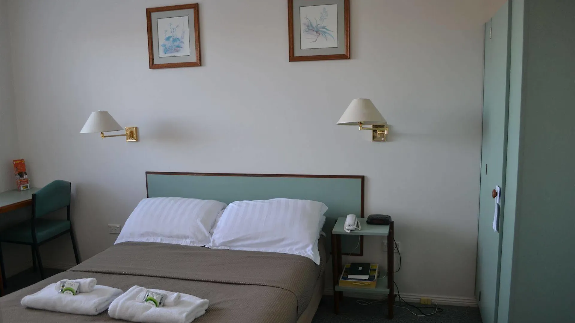 Hobart Tower Motel