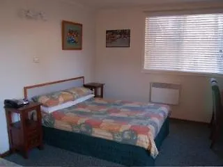 Hobart Tower Motel