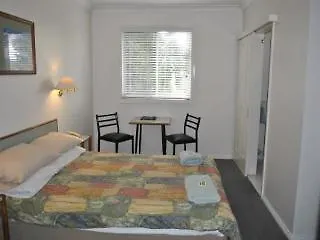 Hobart Tower Motel