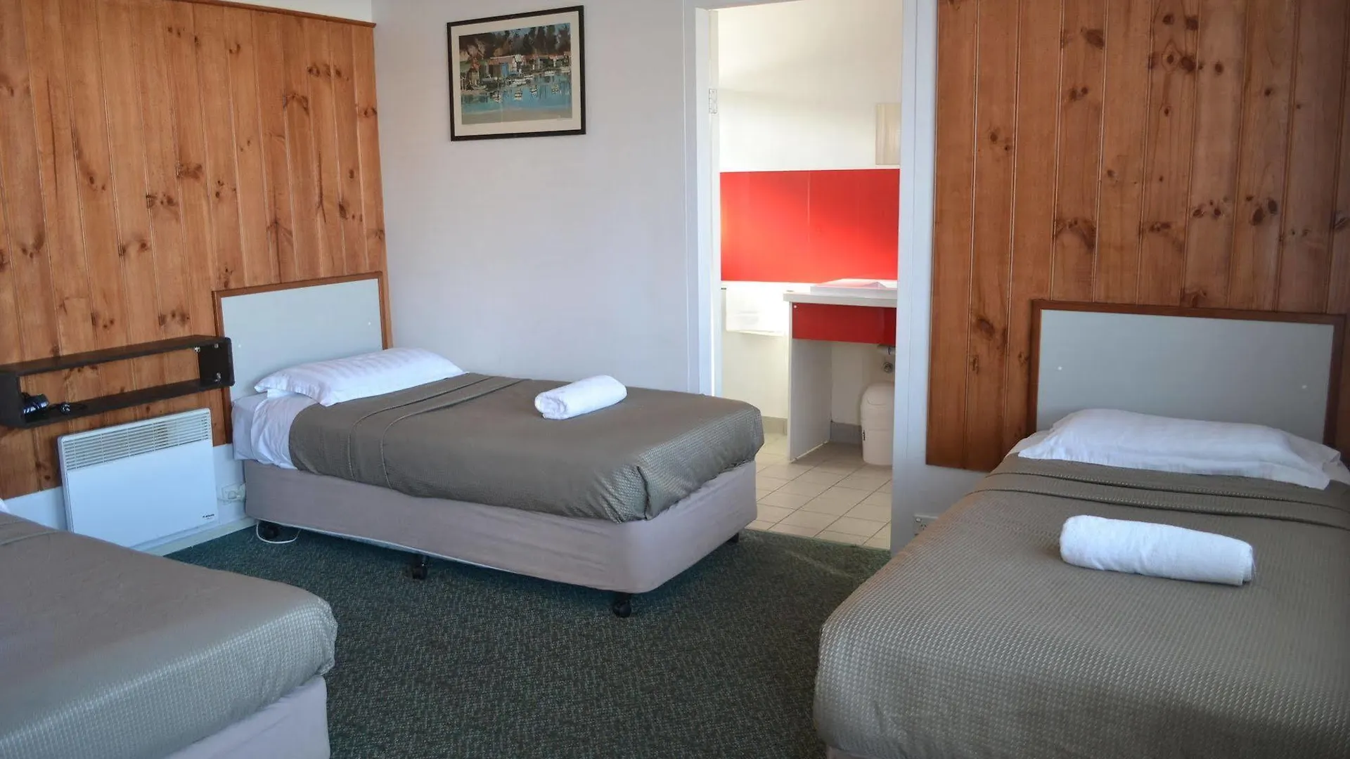 Hobart Tower Motel