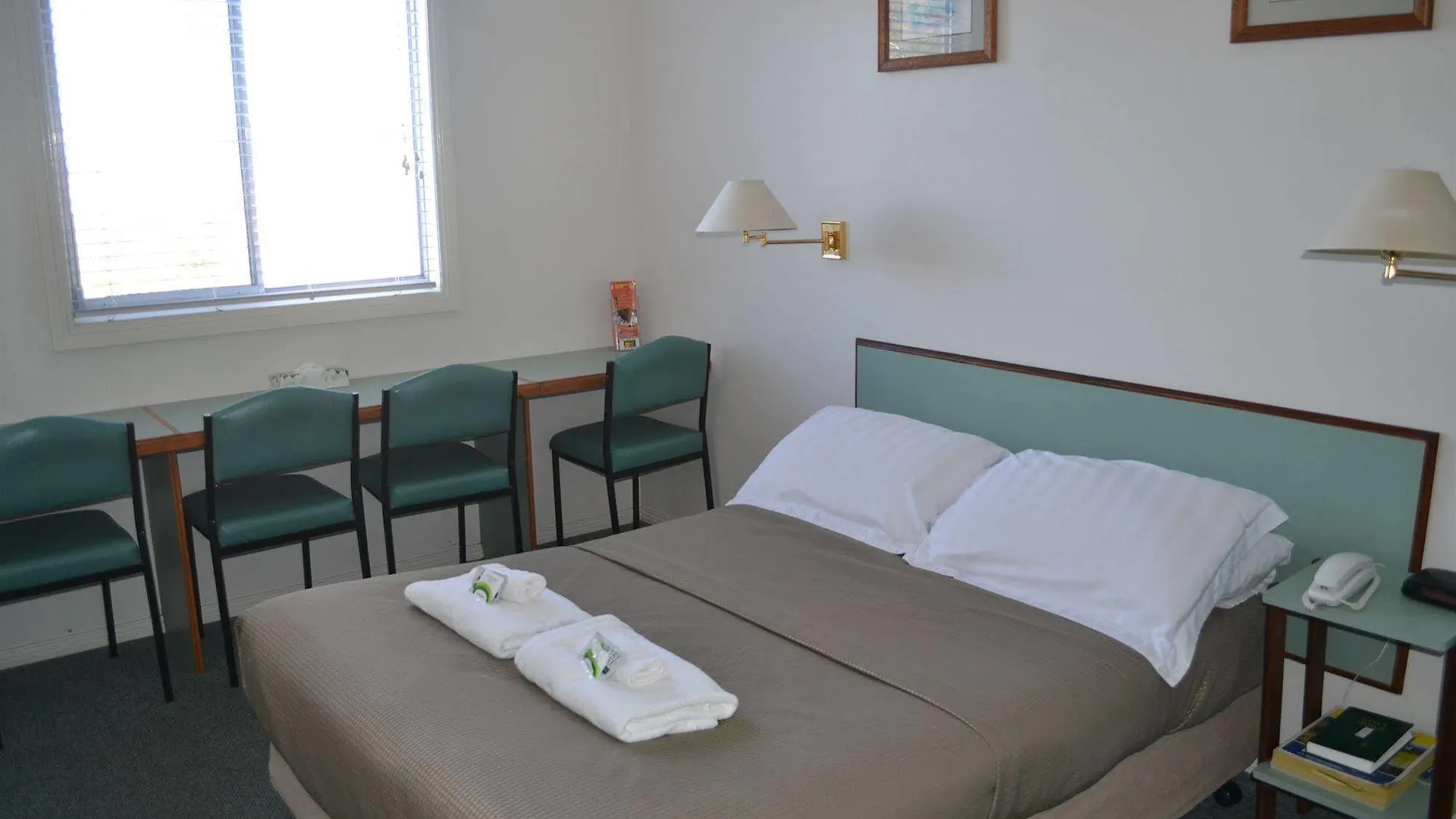 Hobart Tower Motel 3*,